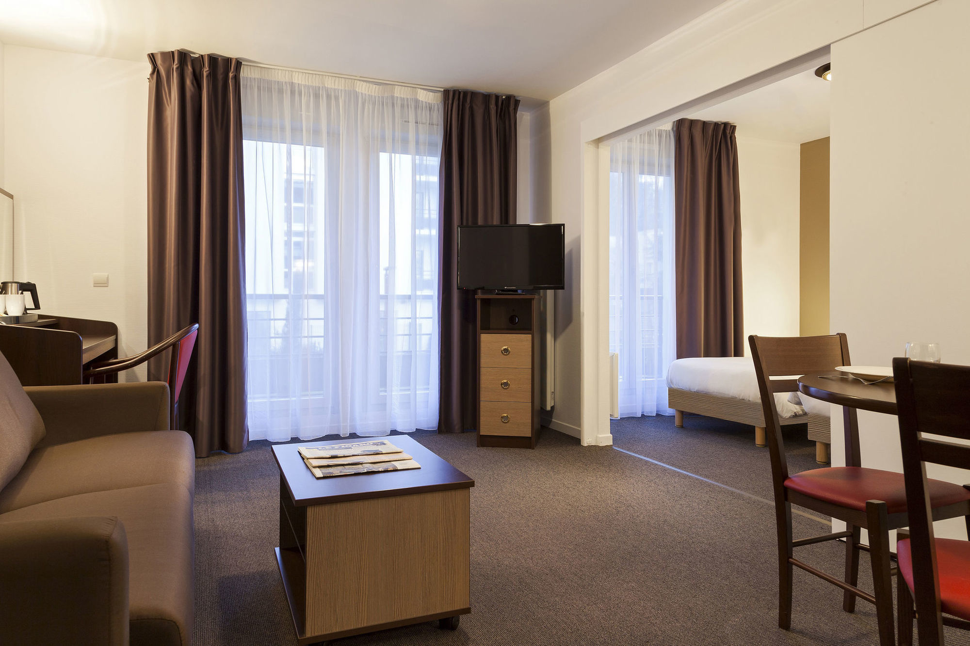Comfort Suites Le-Port-Marly Paris Ouest Le Port-Marly Zimmer foto