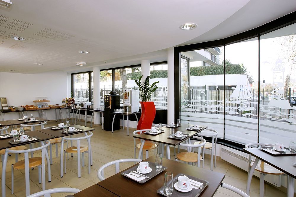 Comfort Suites Le-Port-Marly Paris Ouest Le Port-Marly Exterior foto